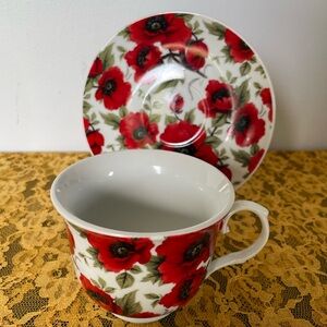 NWOT Kent Pottery Red Poppy Tea Cup and Saucer Set